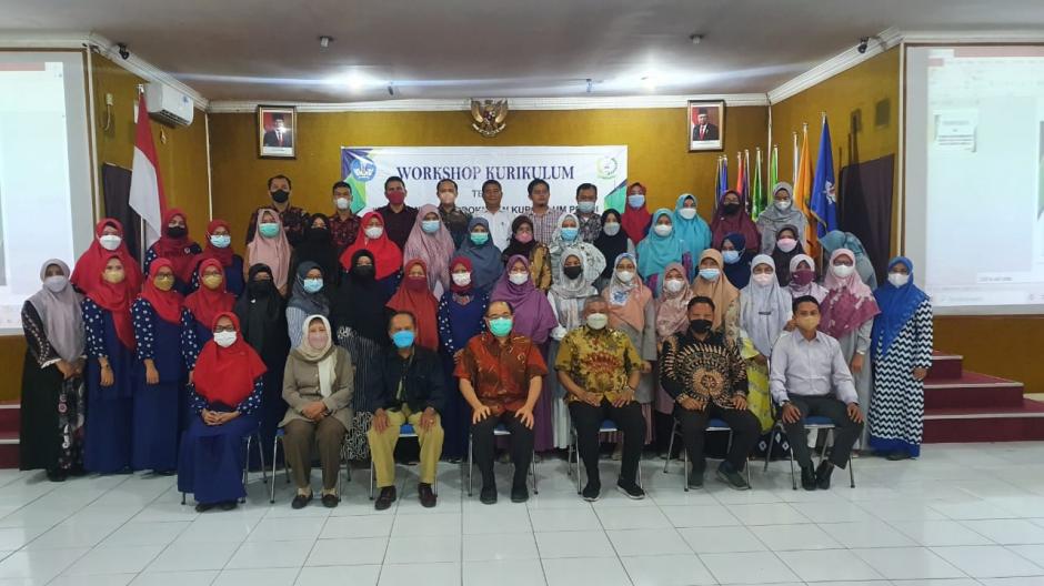 STIKes Baiturrahim Laksanakan Workshop Kurikulum