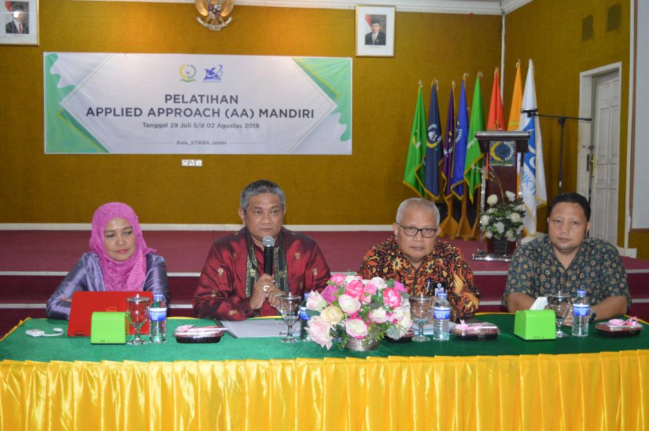 PELATIHAN APPLIED APPROACH (AA) MANDIRI