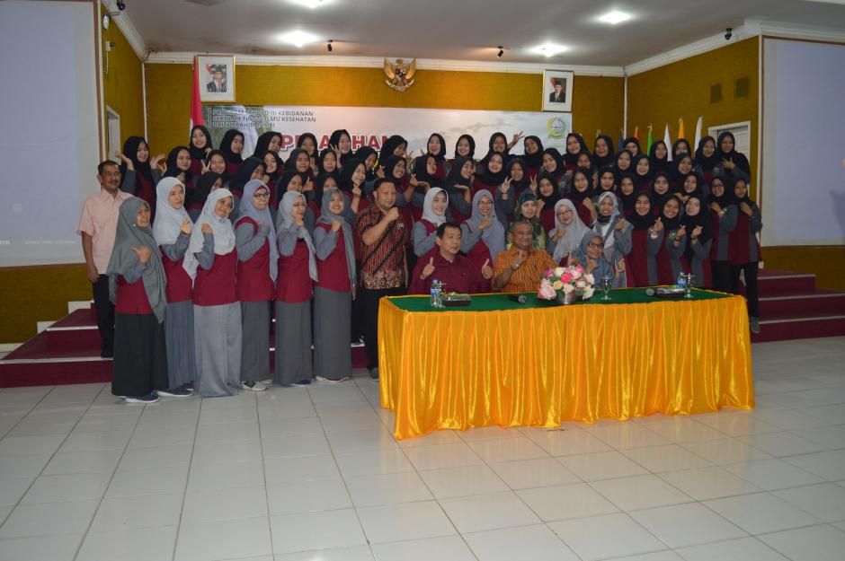 PELATIHAN COMPLEMENTARY THERAPIES BIOENERGI PROGRAM STUDI D III KEBIDANAN