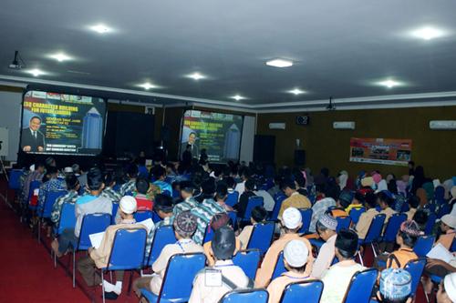 Gelar Training ESQ dan Santuni Anak Yatim