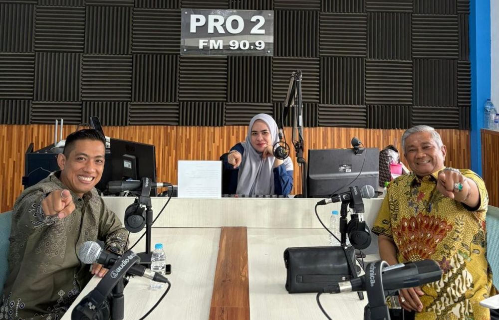 Strategi Gen-Z Hadapi Era VUCA: Rektor UBR Jambi Bagikan Tips Tahan Krisis di RRI